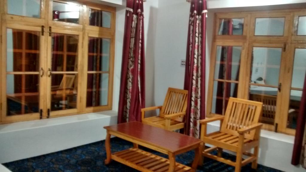 Ldumra Oasis Hotel Hundar Esterno foto