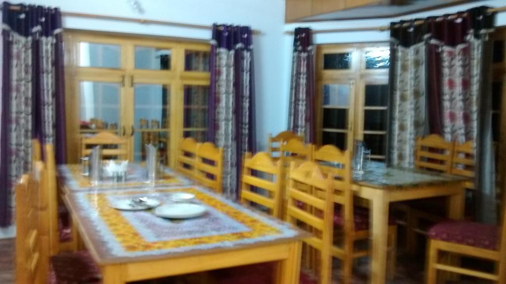 Ldumra Oasis Hotel Hundar Esterno foto